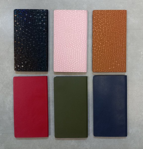 photo_۲۰۲۵-۱۲-۱۵_۱۶-۲۴-۵۰ خرید تقویم پالتویی 1405 نشر فرحبخش